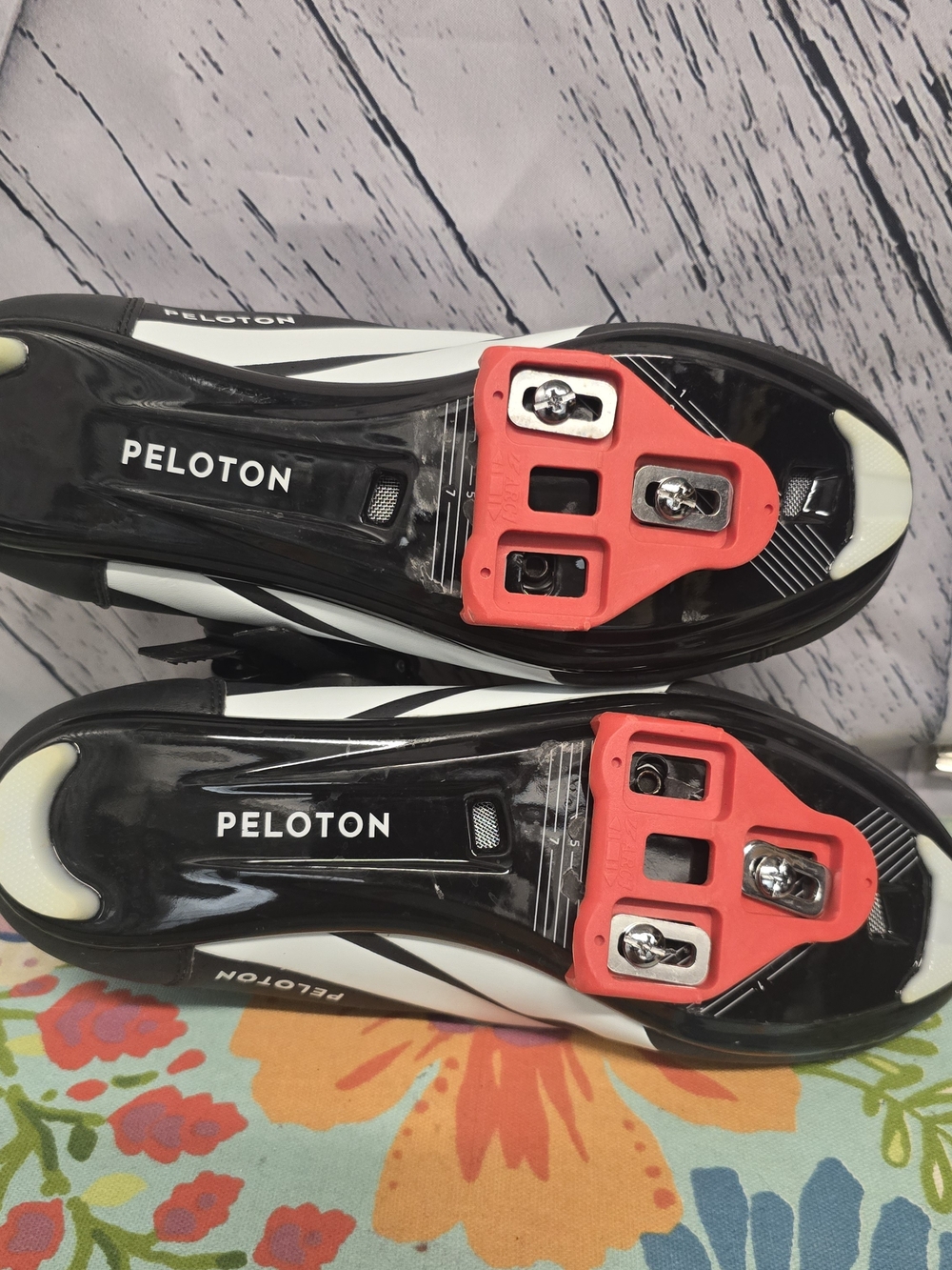 Never Worn Peloton Cycling Shoes (Size 40 / US Women's 9) + Cleats Included